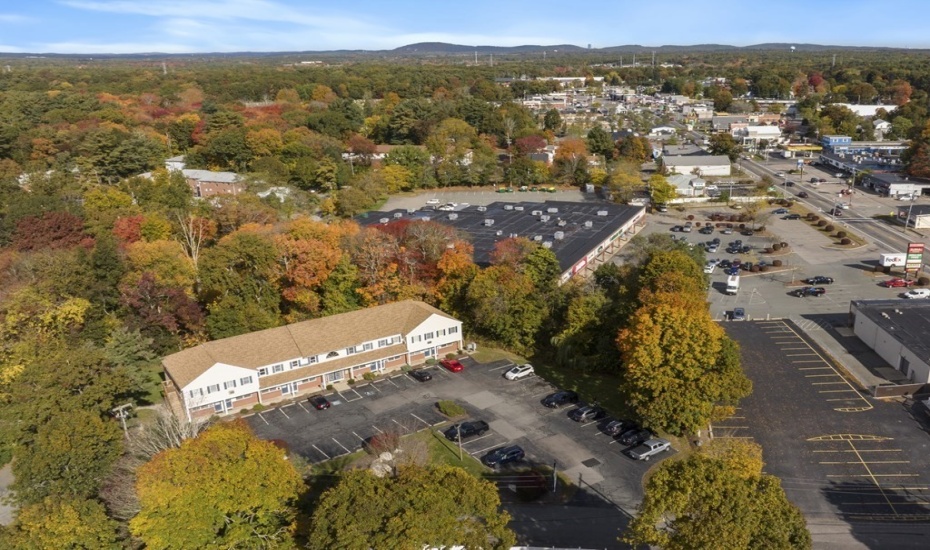 27 Glen St., Stoughton, Massachusetts 02072, ,Commercial Sale,FOR SALE / LEASE,Glen St.,73183064