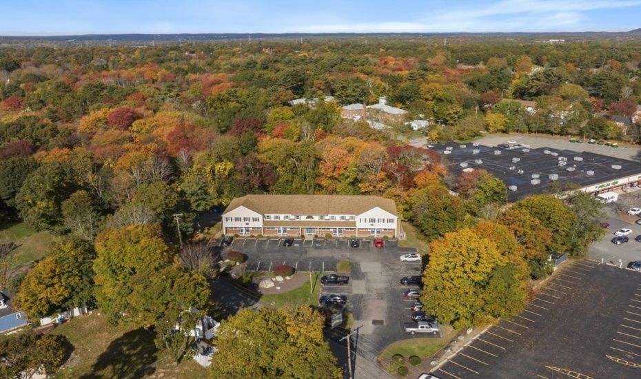 27 Glen St., Stoughton, Massachusetts 02072, ,Commercial Sale,FOR SALE / LEASE,Glen St.,73183064