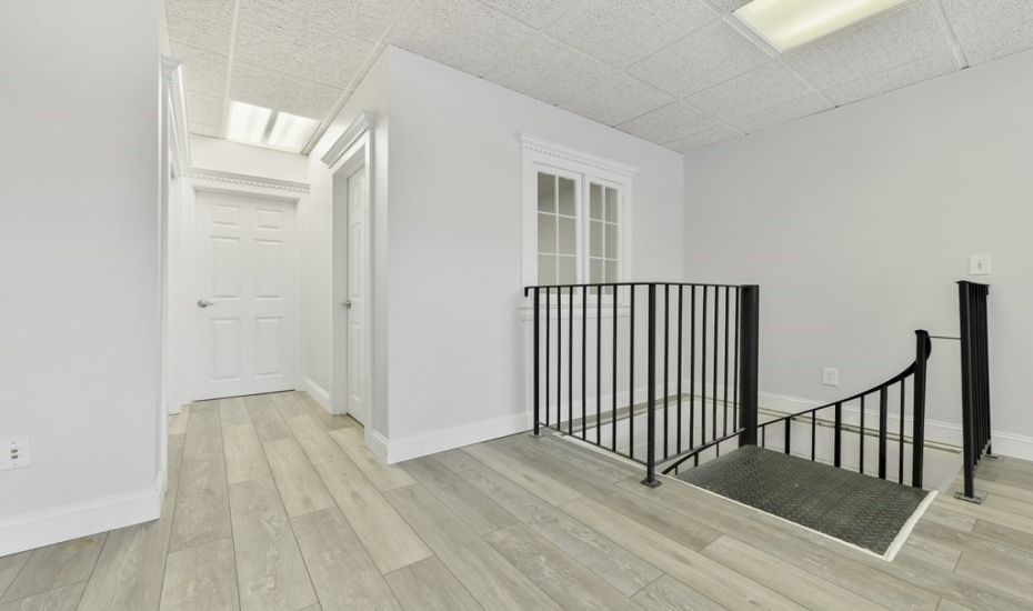 27 Glen St., Stoughton, Massachusetts 02072, ,Commercial Sale,FOR SALE / LEASE,Glen St.,73183064