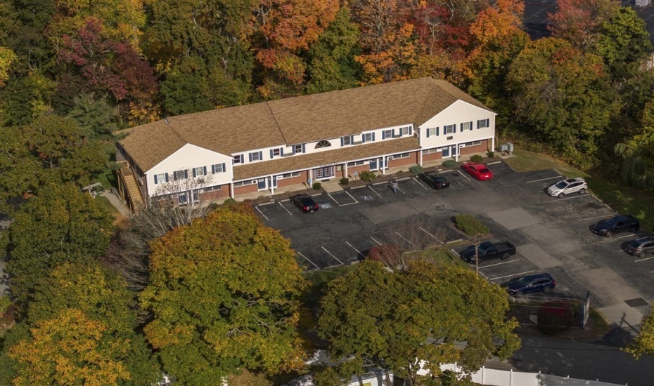 27 Glen St., Stoughton, Massachusetts 02072, ,Commercial Sale,FOR SALE / LEASE,Glen St.,73183064